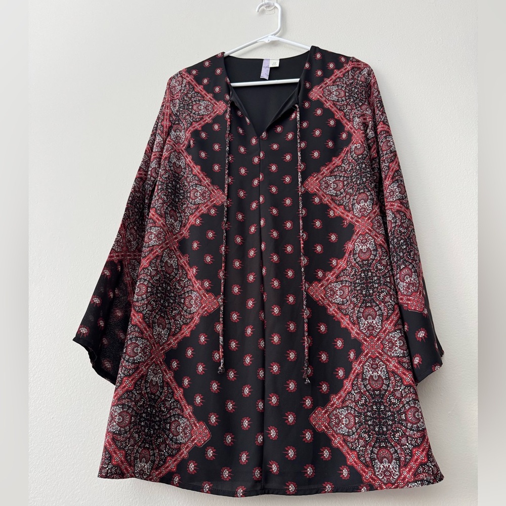 Alya, MADE USA Women’s Black Red Print Shift Dress Size XS
